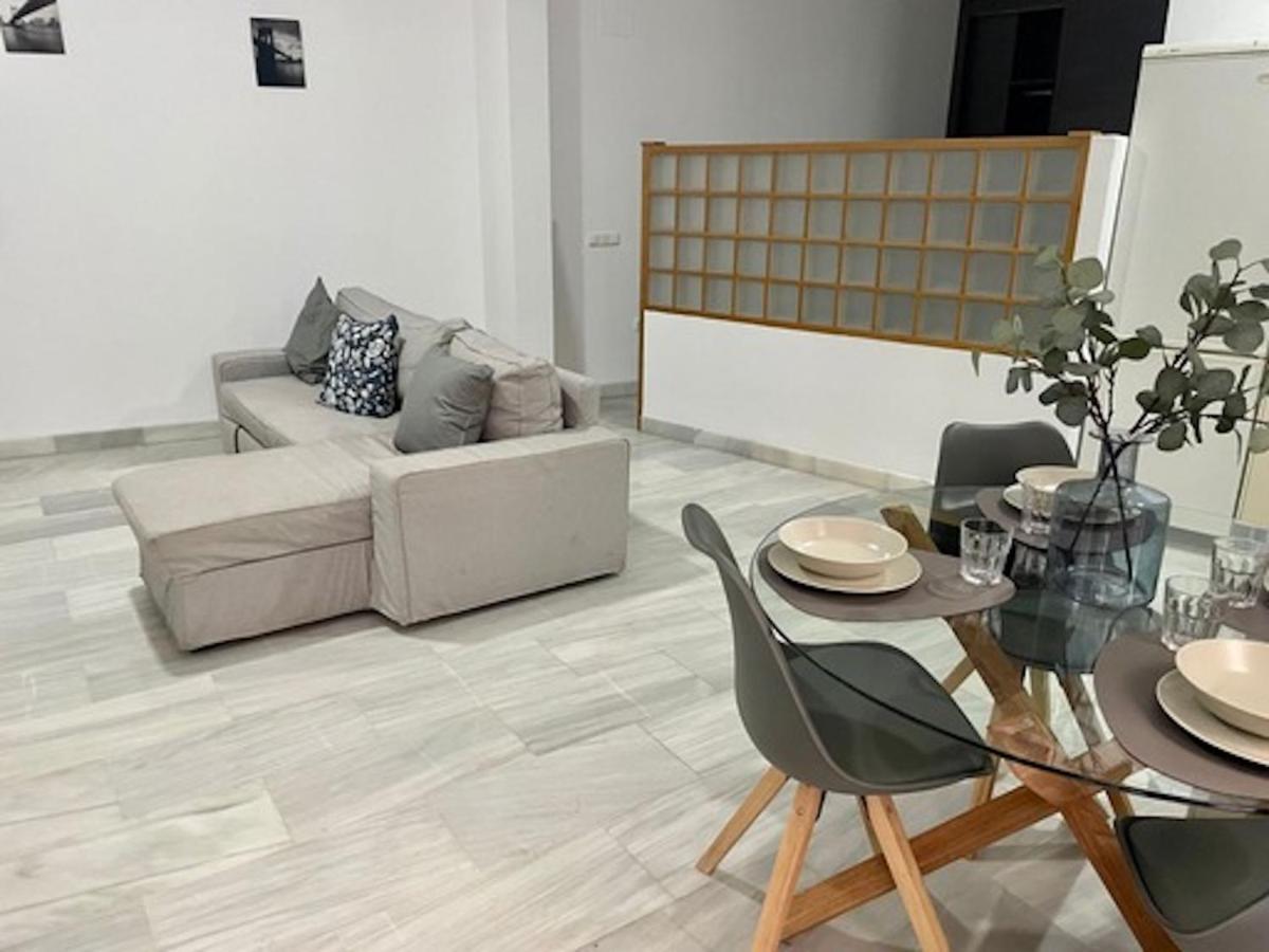 Апартаменты Holidays2Malaga Jinetes Junto Casco Historico & Parking Экстерьер фото