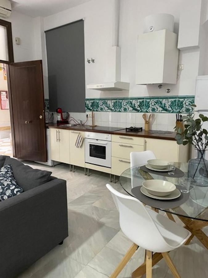 Апартаменты Holidays2Malaga Jinetes Junto Casco Historico & Parking Экстерьер фото